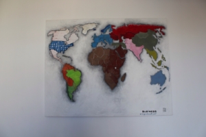 6A-p-Buisness-ingodwetrust-2014-acrilico-90x115-1